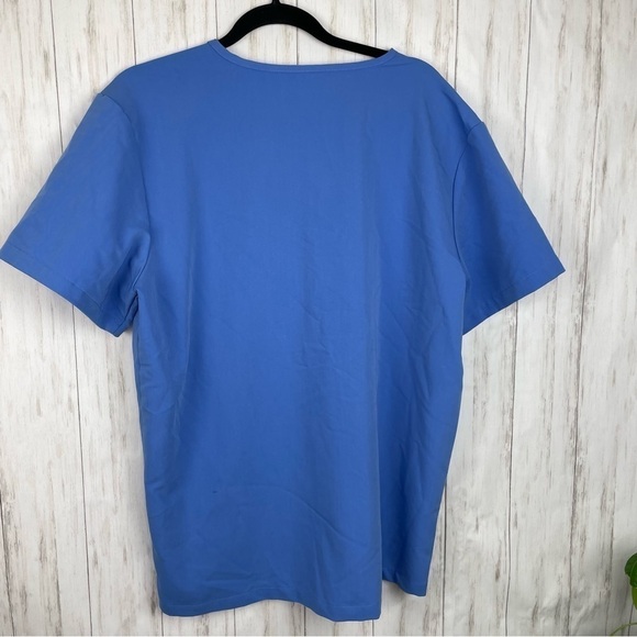 Figs light blue scrub top size Large - Picture 5 of 7